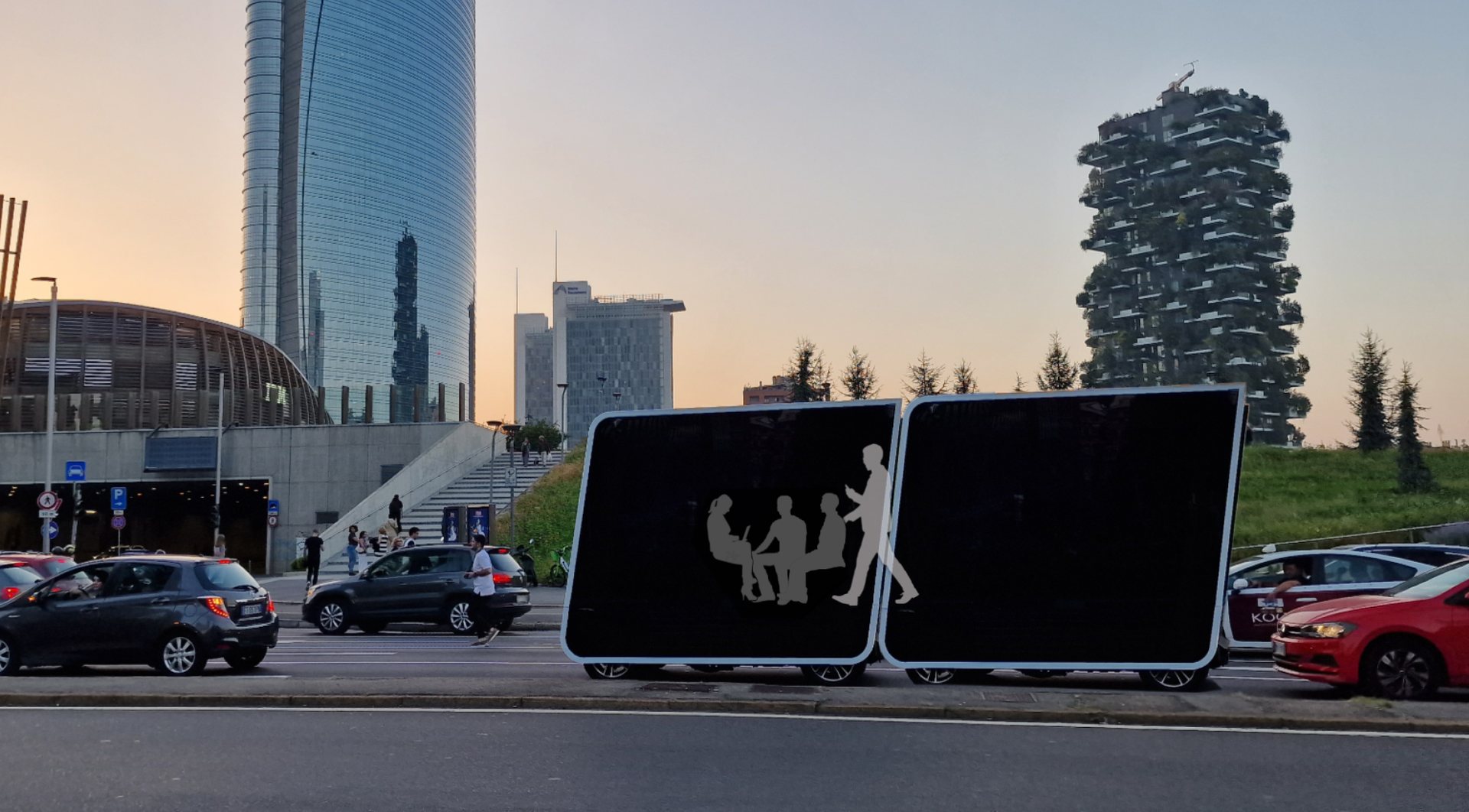 Scambio passeggeri tra due pod NExT agganciati